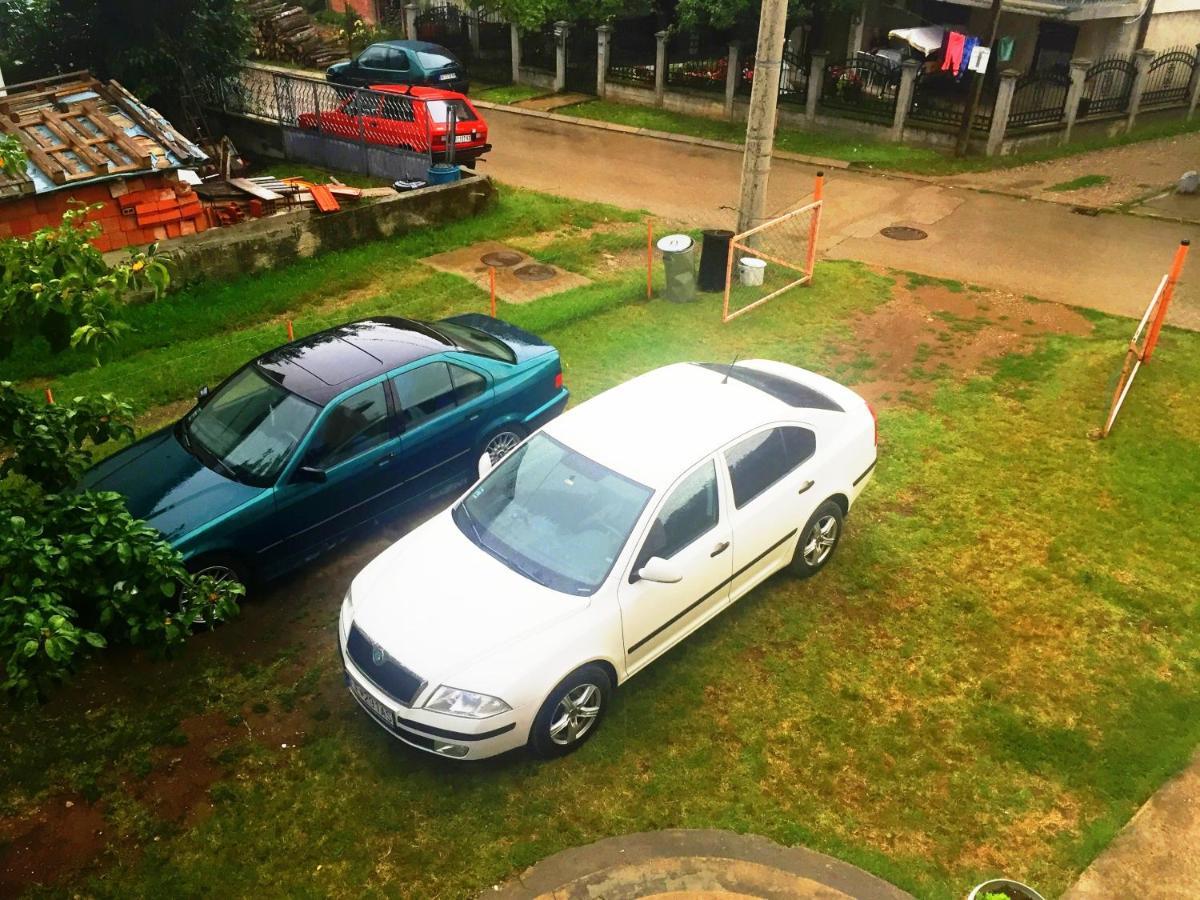 Nis Apartman Kültér fotó